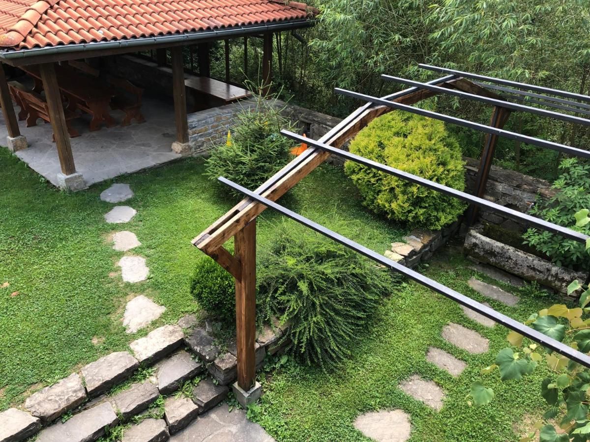 Комплексы для отдыха с коттеджами/бунгало Baba Stana Houses Априлци-27