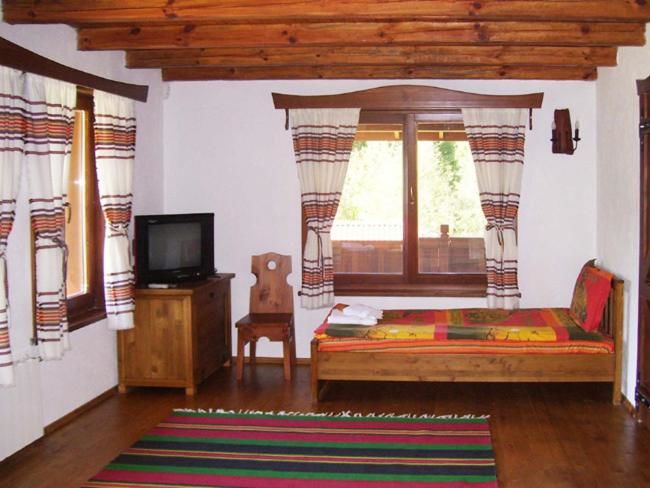 Комплексы для отдыха с коттеджами/бунгало Baba Stana Houses Априлци-48