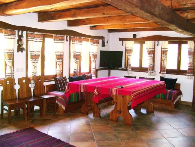 Комплексы для отдыха с коттеджами/бунгало Baba Stana Houses Априлци-50
