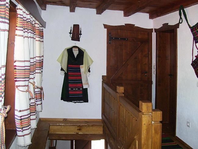 Комплексы для отдыха с коттеджами/бунгало Baba Stana Houses Априлци-54