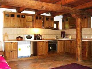 Комплексы для отдыха с коттеджами/бунгало Baba Stana Houses Априлци Дом с 8 спальнями-3