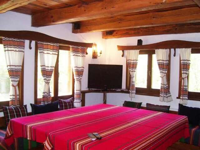 Комплексы для отдыха с коттеджами/бунгало Baba Stana Houses Априлци-48